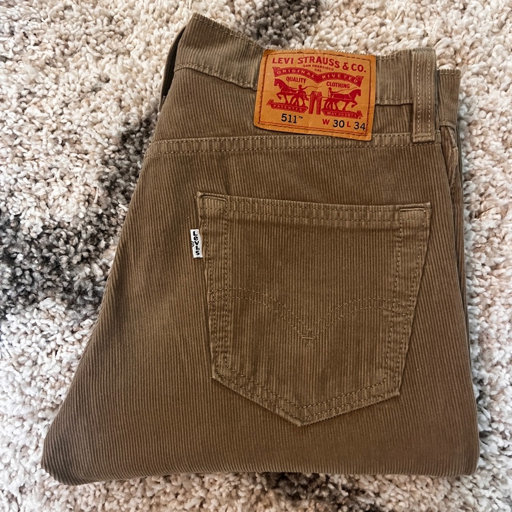 Levi’s men’s corduroy pants tan 30x34 new without tags